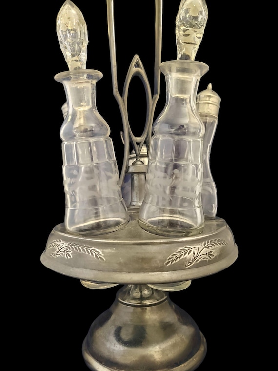Antique Racine Silver Plate Co. 6 Piece Victorian Caster Cruet Set