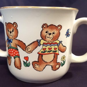 Child&#39;s Training Cup with Teddy Bears