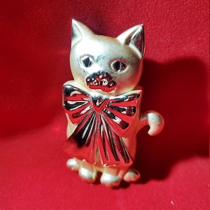 Vintage AJC Gold-tone Cat Pin/Broach