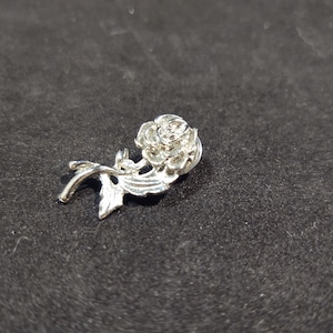 Vintage Silvertone Single Stem Rose pin