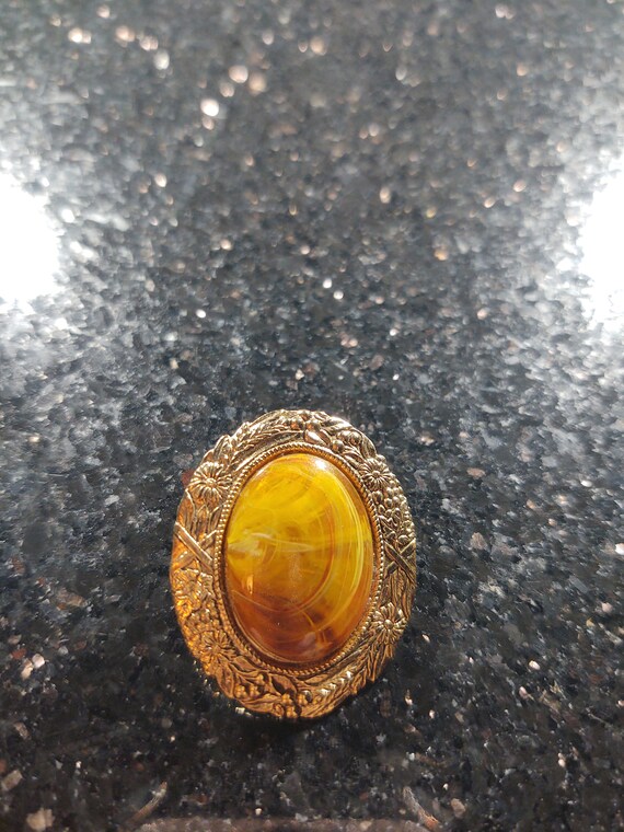 Vintage Faux Marbled Amber Cabochon Style Earrings - image 3