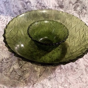 Indiana Glass Basket Weave Pattern #7766 Chip and Dip Bowl