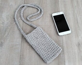 Phone/smartphone pouch handmade crocheted shoulder strap in sand gray recycled cotton