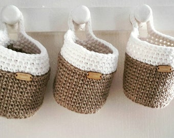 Pot à suspendre fait main crocheté avec une ficelle en jute  écologique et coton 100% Vegan - modèle "My Home "