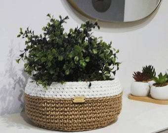 Cache-pot fait main crocheté avec une ficelle en jute naturelle et coton 100% Vegan-modèle "My Home"