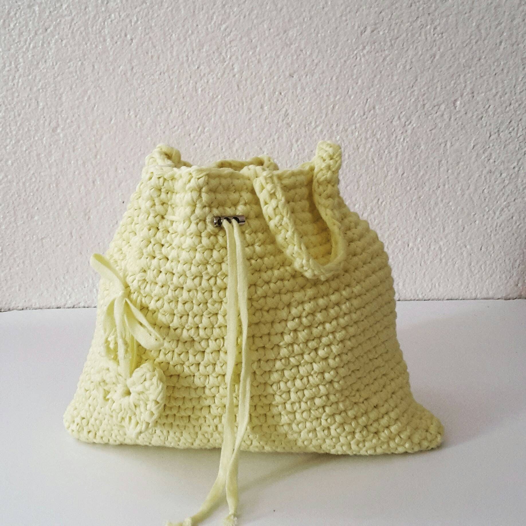 Range Pyjama Peluche Doudou, Petit Sac à Suspendre 100% Coton Jaune Tendre - Modèle Happiness 