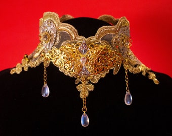 Royal Butterfly Gilded Necklace, fantasy queen wedding festival gold filigree lace jewel