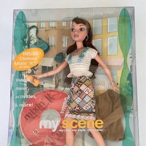 My Scene Goes to Hollywood Super Rare Vintage, Nolee Doll, comes With Key  Chain NEW 