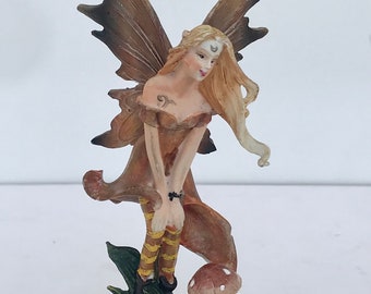 Ebros Gift Figura de hadas encantada de bellota de jardín de hadas de  verano, colección de figuras en miniatura de 3 pulgadas de alto, ideas para  tu