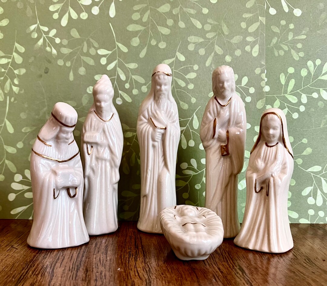 Vintage Nativity Set Gold Trim White Porcelain, Miniature 4 Scale, 6