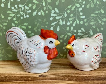 Rooster & Hen 1950s Salt and Pepper Shakers, Ceramic