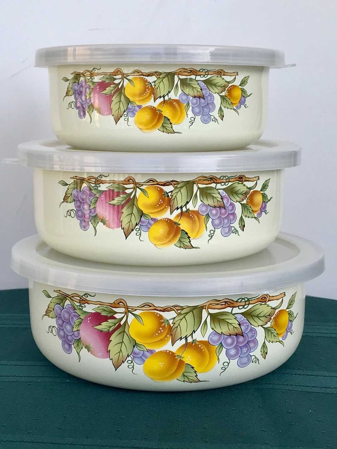 Vtg Enamelware Nesting Storage Bowls With Snap on Plastic Lids Etsy