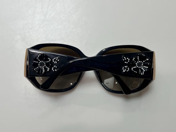 Vintage Versace Sunglasses 4149B: Beige Black Gra… - image 5