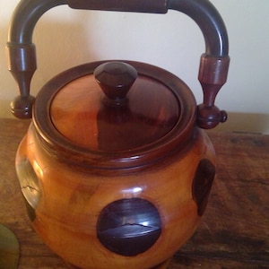 Vintage lignum vitae treen container