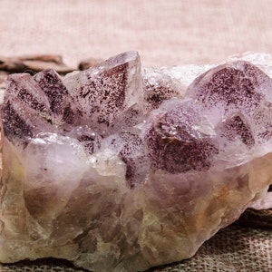 Natural Super 7 Amethyst Crystal Quartz Cluster,Pyramid Shape Point,Healing Crystal Cluster/38*80*40mm