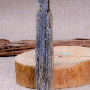 Natural Blue Kyanite Crystal,Raw Blue Kyanite,Healing Crystals,Blue Kyanite,Chakra Stone