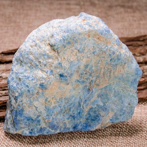 Natural Raw Blue Apatite Crystal,Blue Apatite,Natural Apatite,Raw Apatite Stone,Apatite Crystal,Healing Crystals and Stones#2814