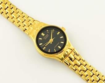 Vintage Citizen Women's Gold Tone Watch, Black Dial, Original Box, Water resistant wristwatch
