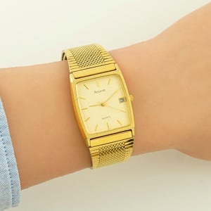 Vintage Accurist Gold Tone Day Date Quartz Watch, mens or Womens wristwatch