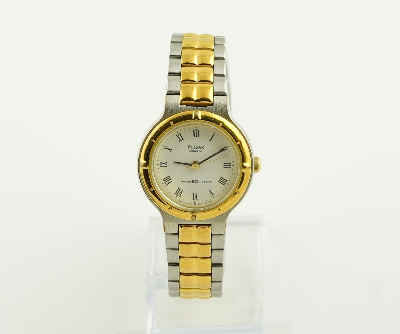 Vintage Pulsar Womens Watch Gold Tone Small Dial 15MM New Battery 5.75 Inch Pulsar Y434-5130 Vintage Gold Tone Watch For | Mercari main image 3