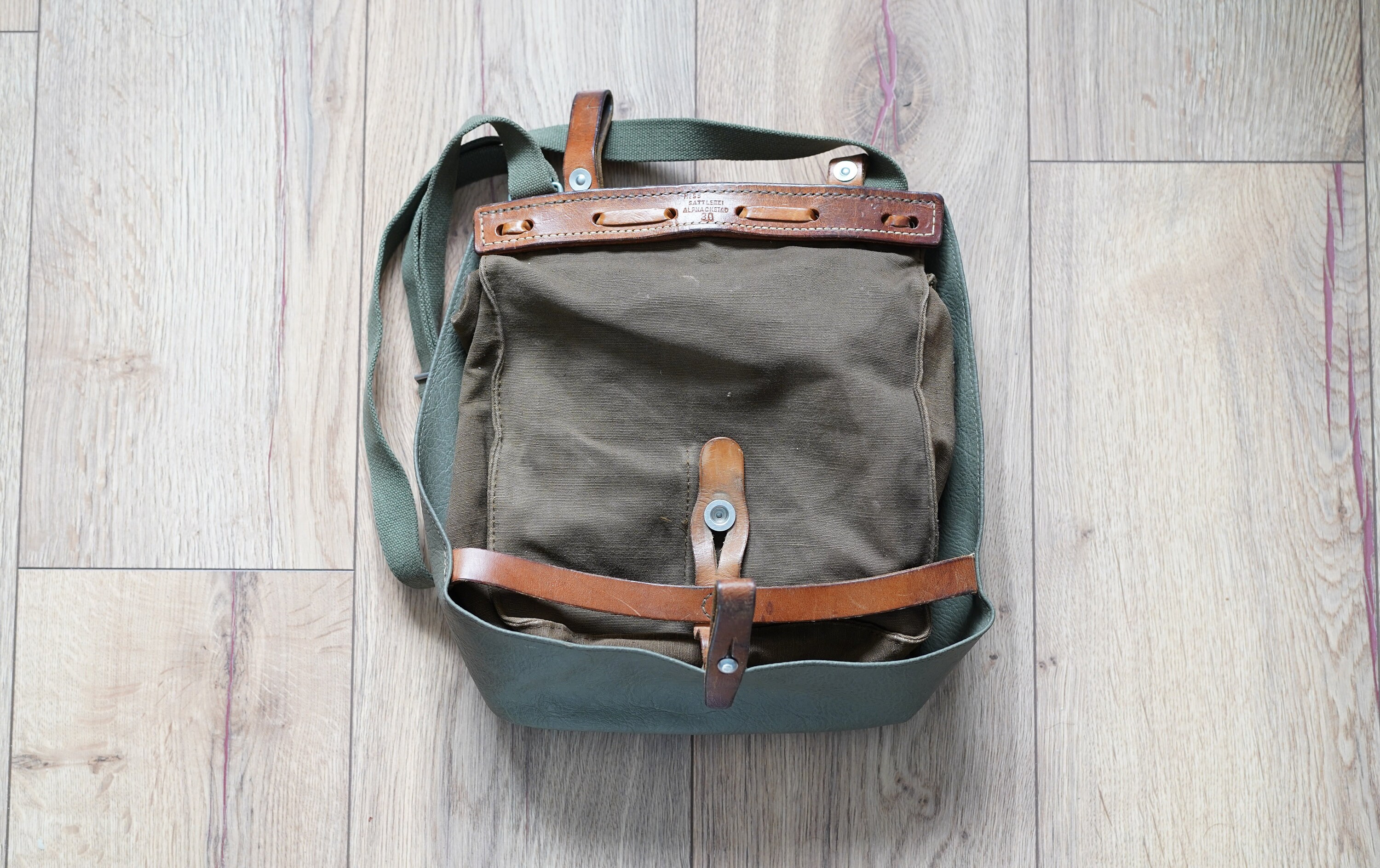 Swiss military messenger bag sale