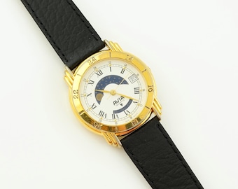 Vintage Avia Men’s Moon Phase Watch: Gold Tone Case, Black Leather Strap, Day-Night Indicator