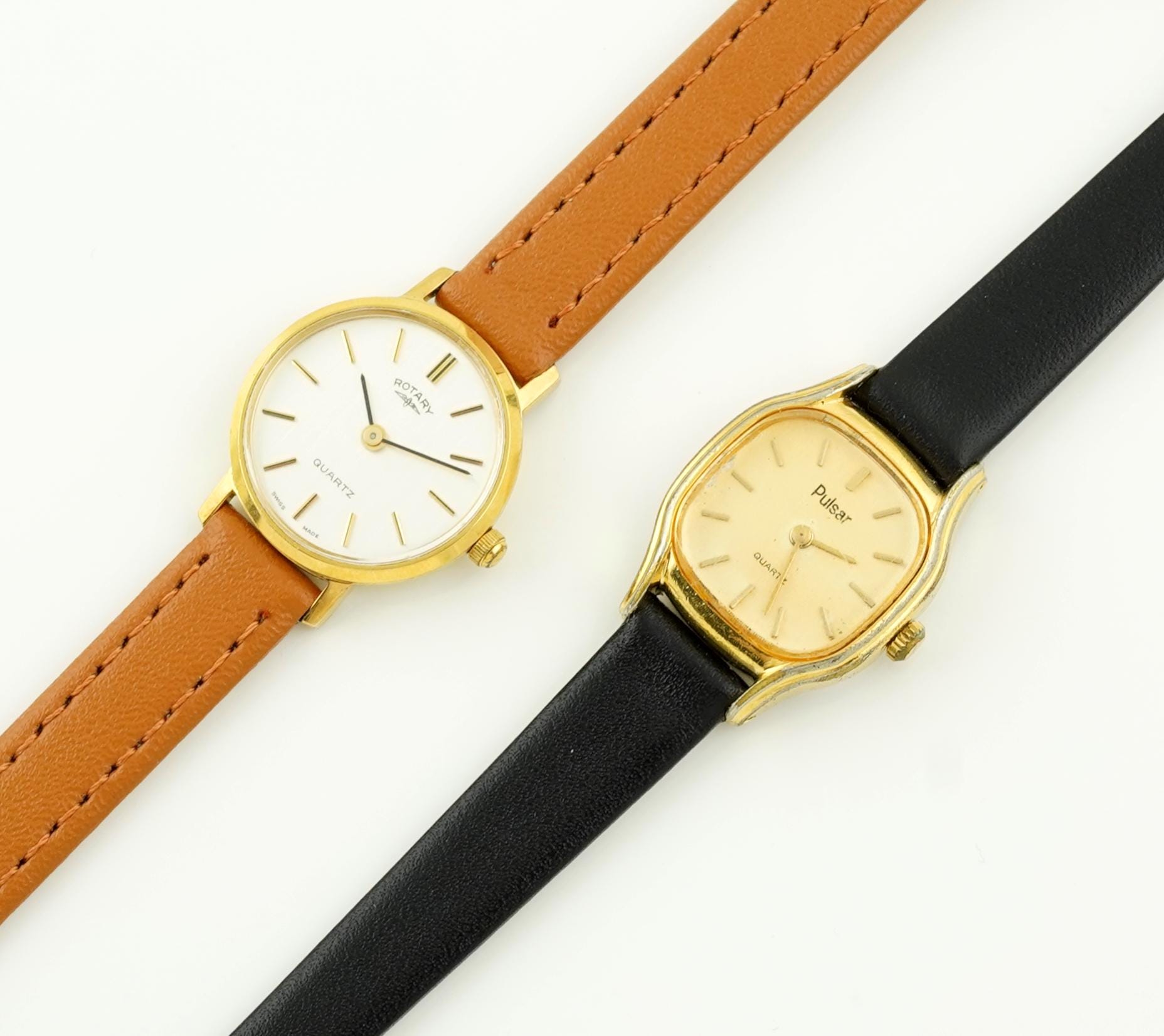 Elegant Vintage Pulsar Gold-Tone Women’s Watch with Leather Strap il_fullxfull.7099718870_dh9g.jpg main image 4