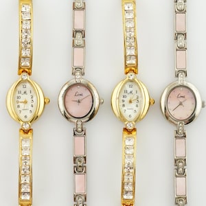 Vintage Women's Limit Watch, Oval womens Watch, Thin ladies cocktail wristwatches, Gift for her, decorative wristwatch, vintage gold watch
