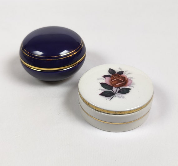 Vintage Porcelain Box with Rose Design, Blue cera… - image 2