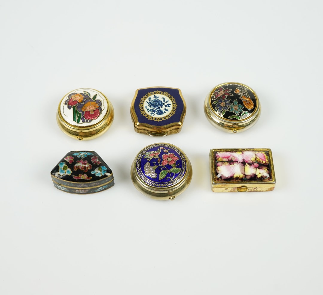 Vintage Flowers Pills Boxes With Lid of a Gold Metal, Stratton Pill Box ...