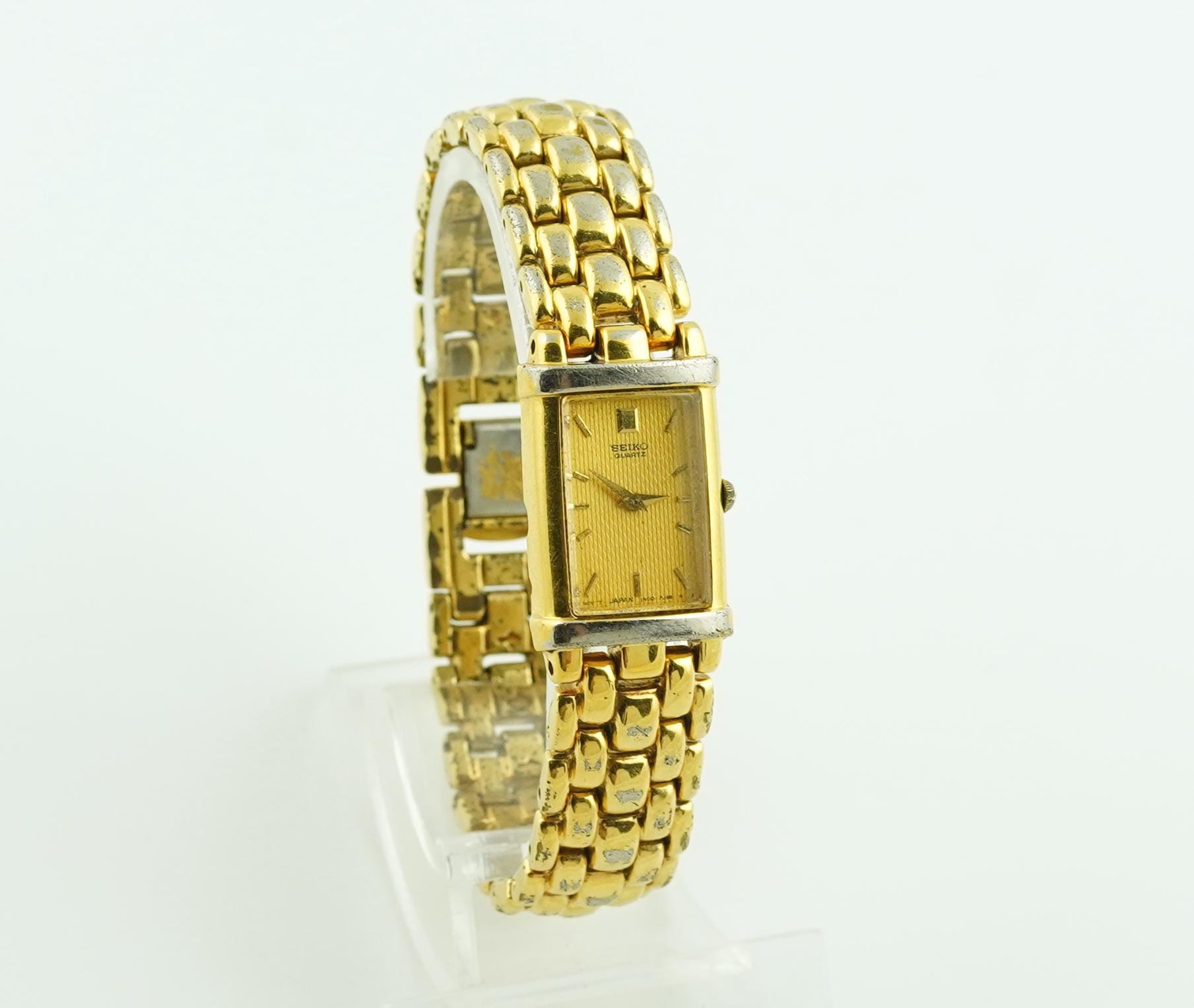 Vintage Seiko Womens Gold Watch With Rectangular Case  display picture 3
