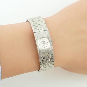 Mint condition Chevalier Womens Mechanical Watch, Vintage 17 Jewels Chockproof, Silver Tone, Square Dial, 1970s Style, Gift for her