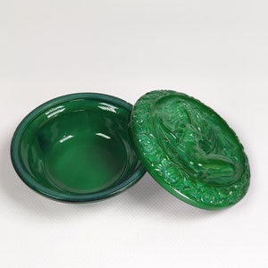 Vintage Naked Woman Figurine Box, Bohemian Malachite Glass with Mermaid Motif, Art Deco Jewelry Trinket Box, Nude Woman Design, Powder Jar image 5