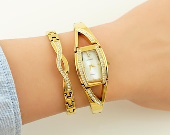 Vintage Sekonda Women's Gold-tone Watch With Mother-of-pearl
