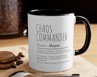 Caneca Chaos Commander: Presente de escritório personalizado, solucionador de problemas