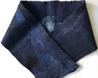Allium Merino wool Handcrafted felt scarf blue and black allium seedhead print reversible handmade scarf wool and chiffon Wearable art