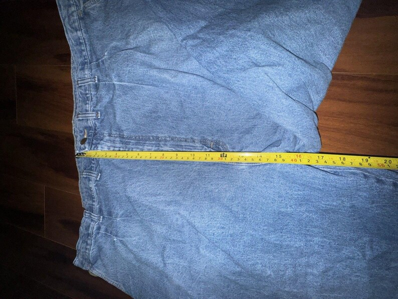 Pantalones vaqueros Wrangler Rugged Wear Angler talla 52x32 con cintura elástica y pliegues grandes. imagen 8