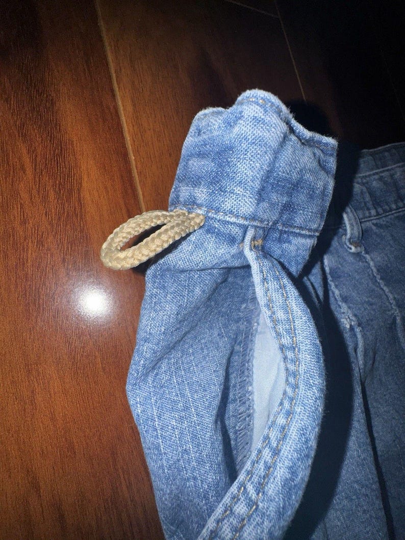 Pantalones vaqueros Wrangler Rugged Wear Angler talla 52x32 con cintura elástica y pliegues grandes. imagen 6