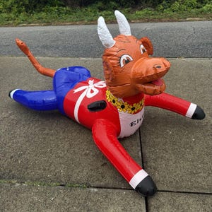 Vintage 1994 Borden Elsie Cow 5 Inflatable Ride On Pool Float Advertising Dairy