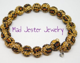 Sparkly Leopard Print Bead Bracelet: Adjustable Memory Wire Design