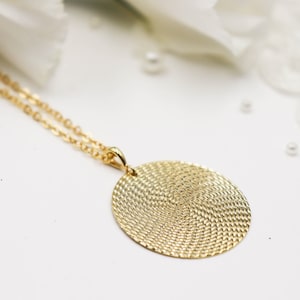 Round pendant necklace, Disc necklace, Coin necklace, Elegant necklace, Round pendant necklace for women, Gold wedding pendant necklace
