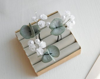 Eucalyptus Gypsophila Pearl hair pins Greenery hair piece Wedding flowers headpiece Bridal floral hair pins Babys breath hair pins