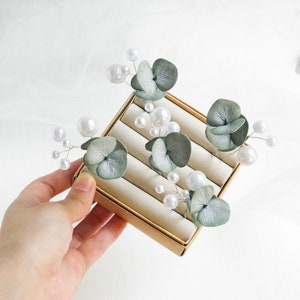 Eucalyptus pearls hair piece Greenery wedding hair pins Floral bridal headpiece for bride image 2