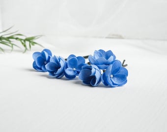 Blue bridal hair pins with small flowers Floral wedding hair piece Flower headpiece for bride Floral bobby pins