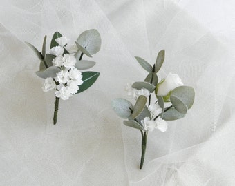 White boutonniere for men  Wedding boutonniere Baby's breath boutonniere Eucalyptus babys breath hair comb Bridal hair piece