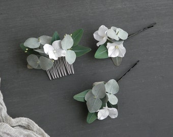 Eucalyptus bridal hair comb Floral hair pins Greenery wedding hair piece Flowers hair clip