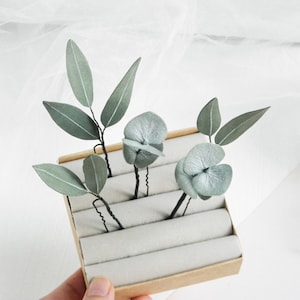 Eucalyptus bridal hair pins Floral wedding hair piece Greenery hair accessory for bride