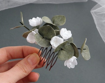 Greenery hair comb Bridal hair piece floral Eucalyptus hair comb Flower hair comb bride Greenery hair clip Wedding head piece