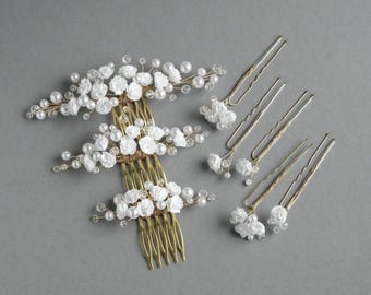 Pearl Babys Breath Hair Comb, Bridal Flower Headpiece, Small Floral Wedding Hair Accessory Bride