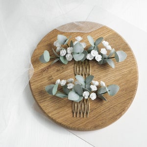 Greenery wedding hair piece Babies breath Eucalyptus bridal hair comb Floral headpiece for bride image 3